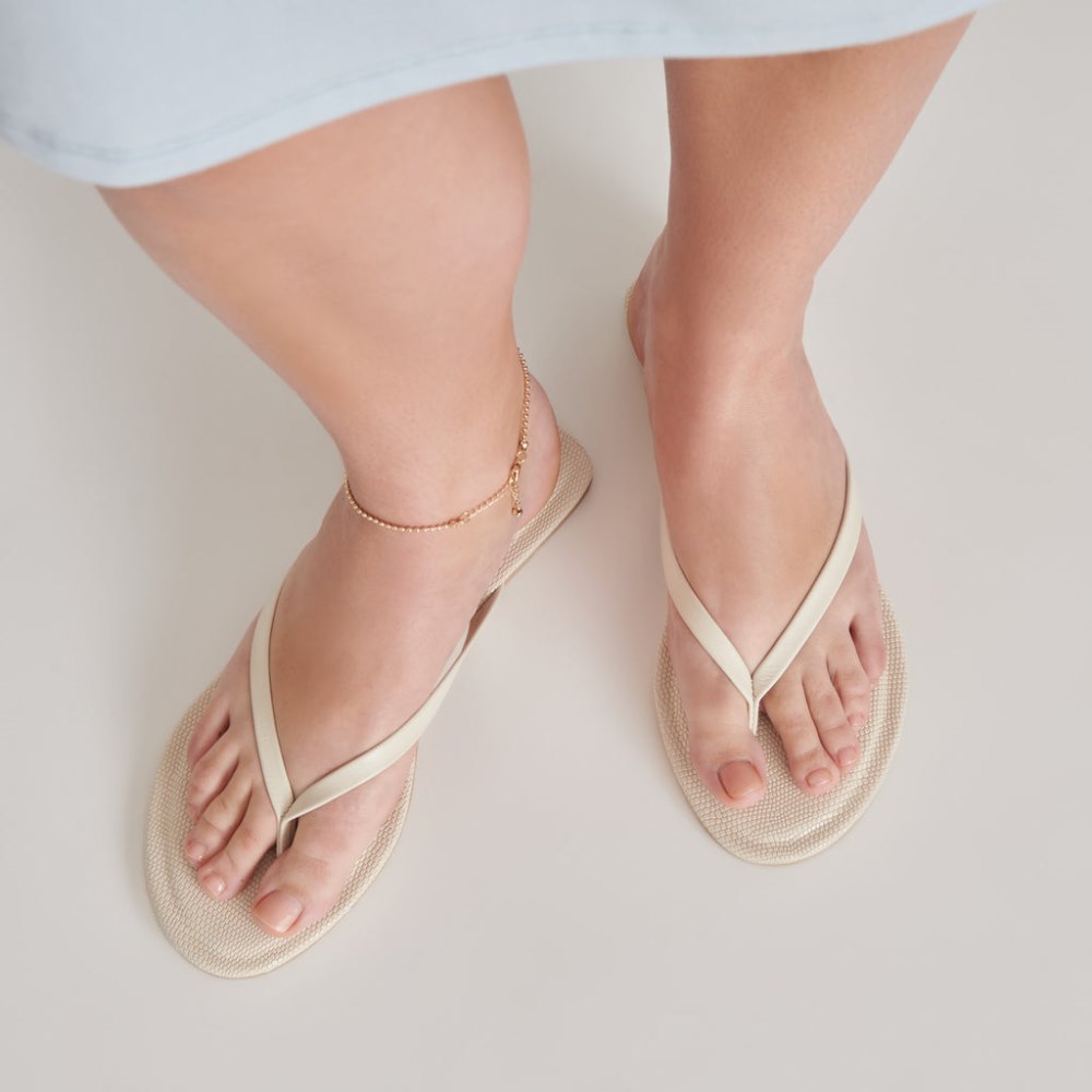 Dolce Vita Layney Sandals Ivory Leather