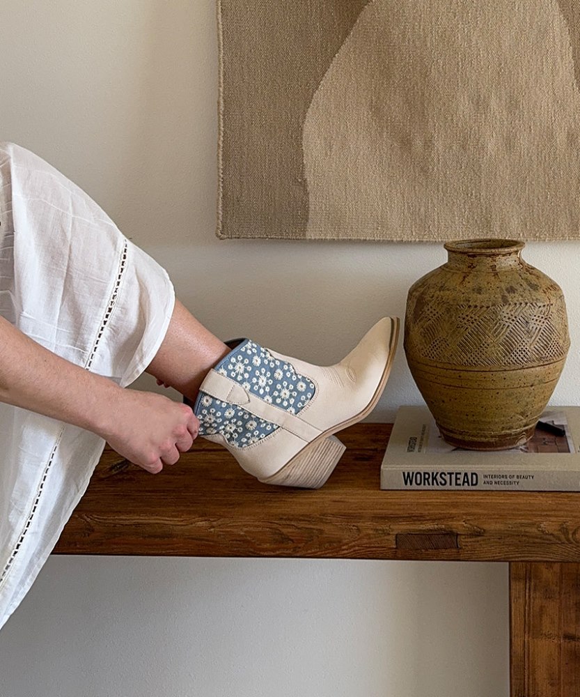 Dolce Vita Nashe Booties Blue Floral Nubuck