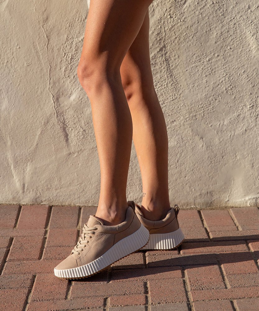 Dolce Vita Devote Sneakers Dune Nubuck