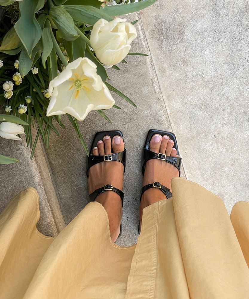 Dolce Vita Lavern Sandals Midnight Crinkle Patent