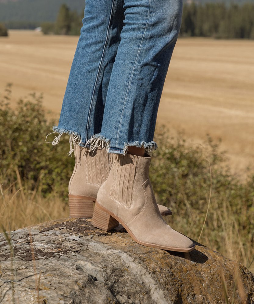 Dolce Vita Irnie Booties Taupe Suede
