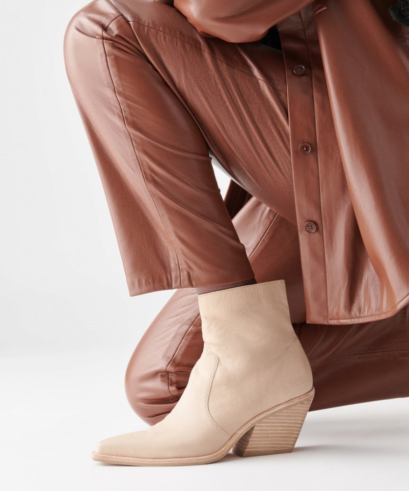 Dolce Vita Volli Wide Boots Dune Nubuck