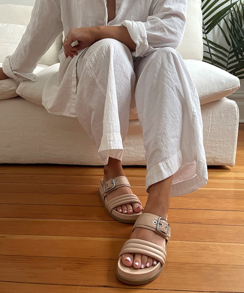 Dolce Vita Shaila Sandals Cream Leather