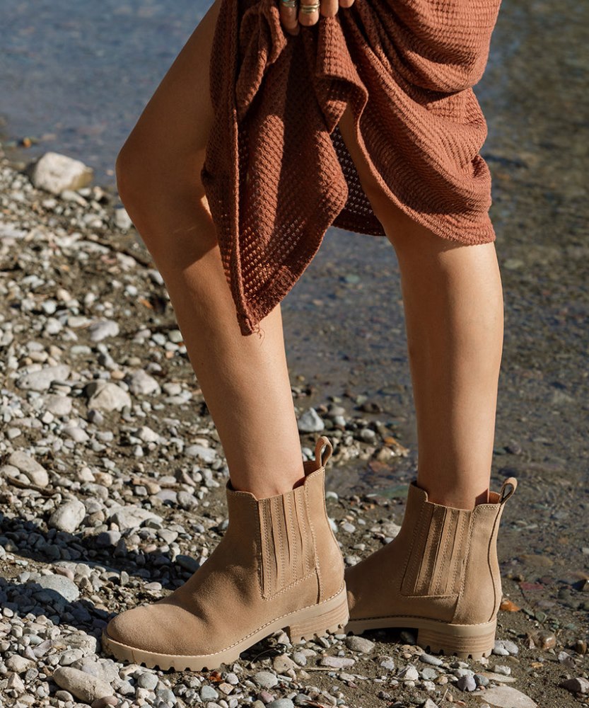 Dolce Vita Fraya H2o Booties Taupe Suede