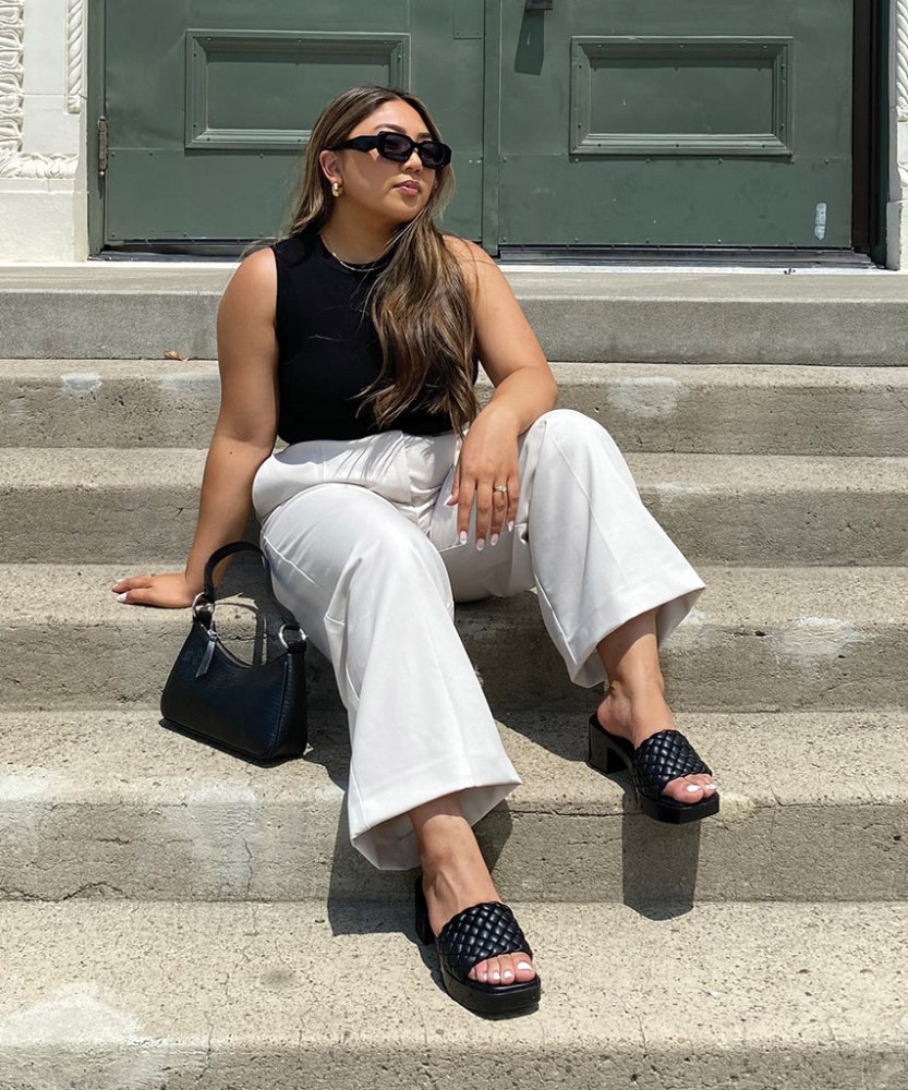 Dolce Vita Goldy Sandals Black Stella