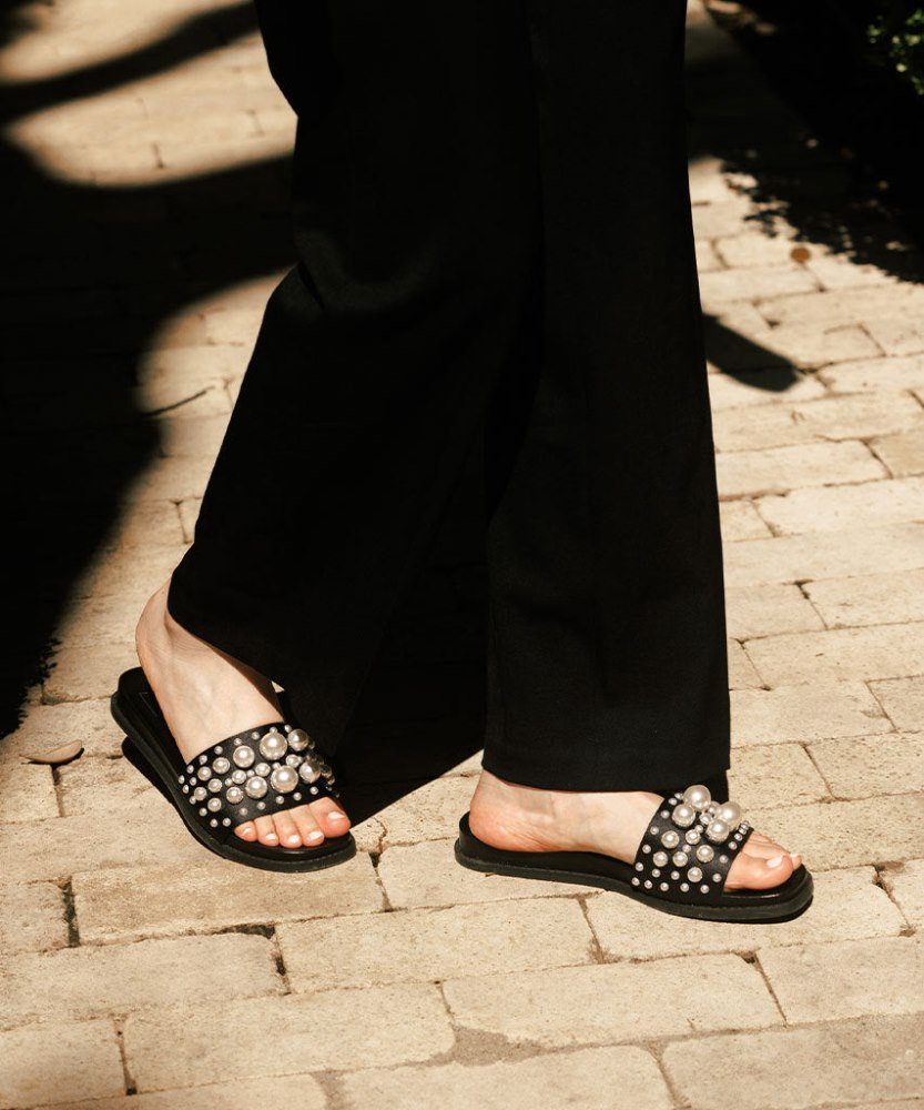 Dolce Vita Gabbi Pearl Sandals Black Pearls