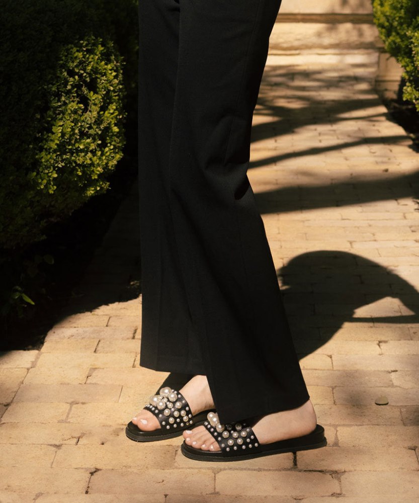 Dolce Vita Gabbi Pearl Sandals Black Pearls