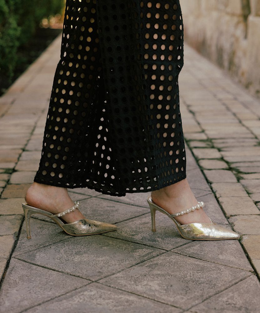 Dolce Vita Kanika Heels Vintage Gold Pearls